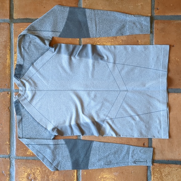 Oiselle Longsleeve Women's Small - Picture 2 of 3
